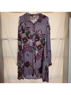 Cold Shoulder Floral Tunic With Pockets & Button Sleeves In Gauzy Lightweight Fa